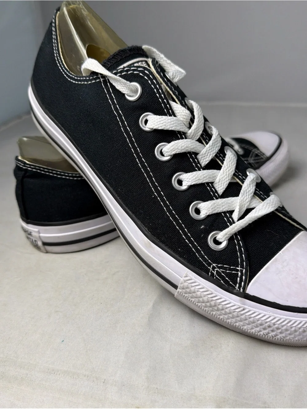 Converse classic low